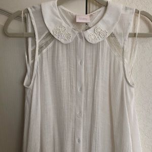 Delicate look sleeveless top